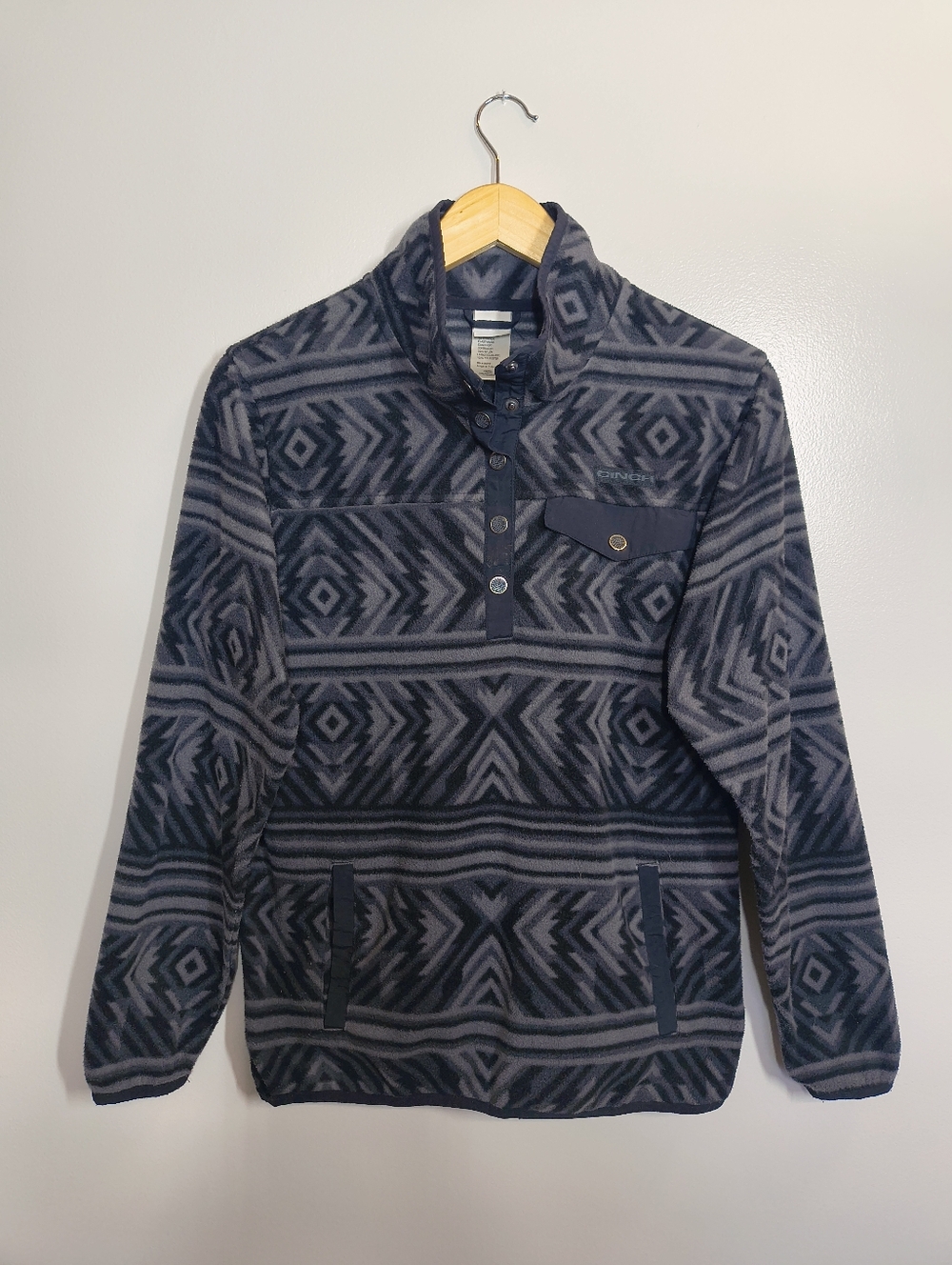Cinch Gray And Black Aztec Print Fleece, Size Small